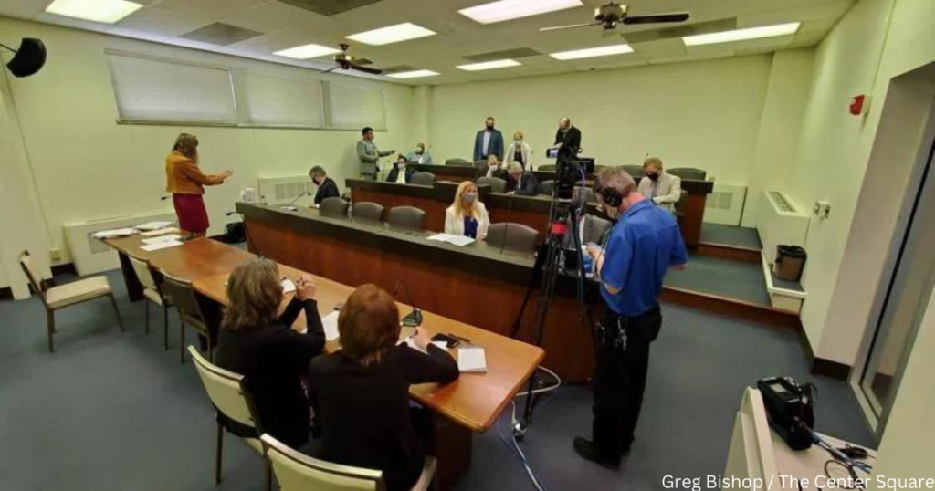 Illinois lawmakers object to continued emergency rules