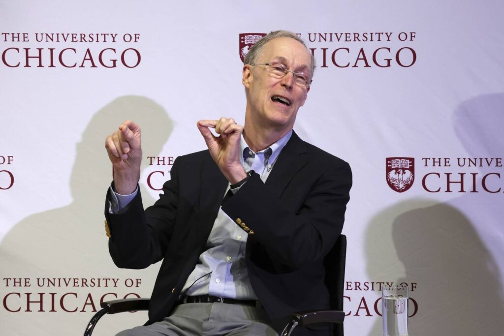 University of Chicago professor wins 2022 Nobel economics prize alongside former Federal Reserve chair