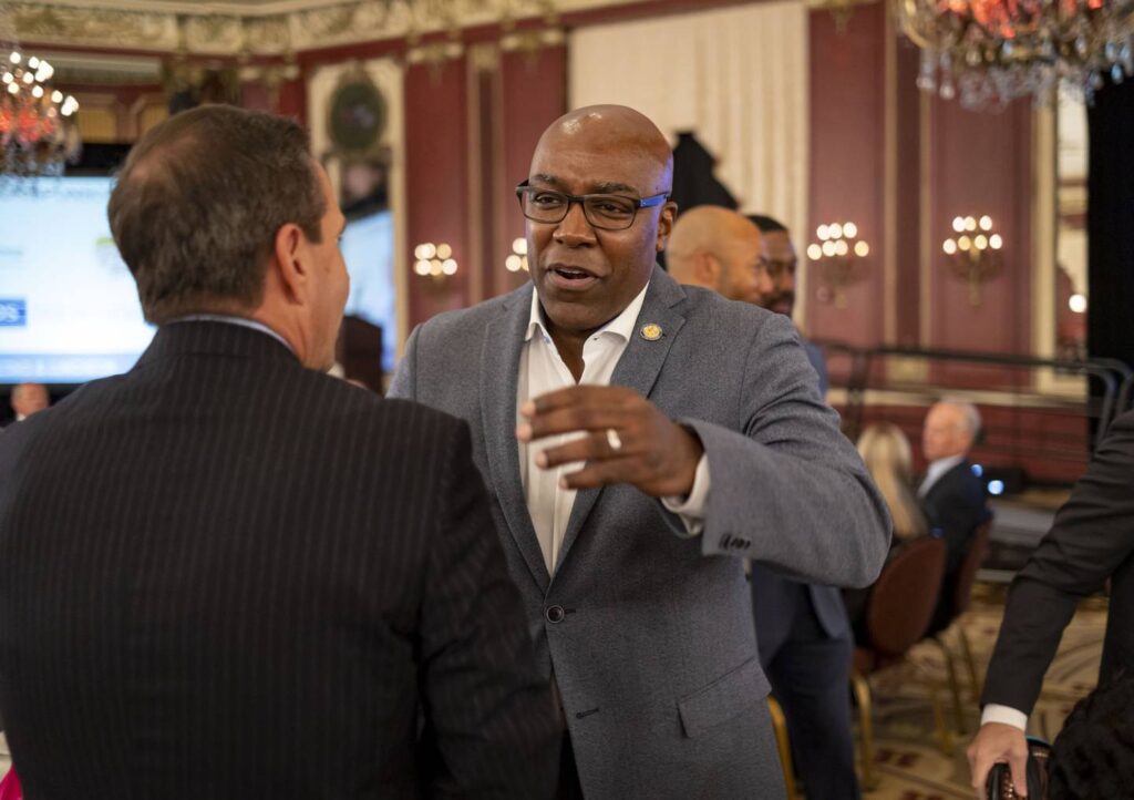 Battle between Attorney General Kwame Raoul and Thomas DeVore shifts from courtroom to polling booth