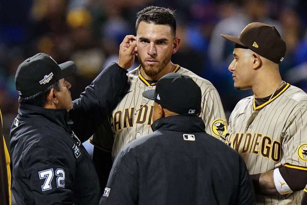 Mets send umps to do a lengthy check of Joe Musgrove’s ears