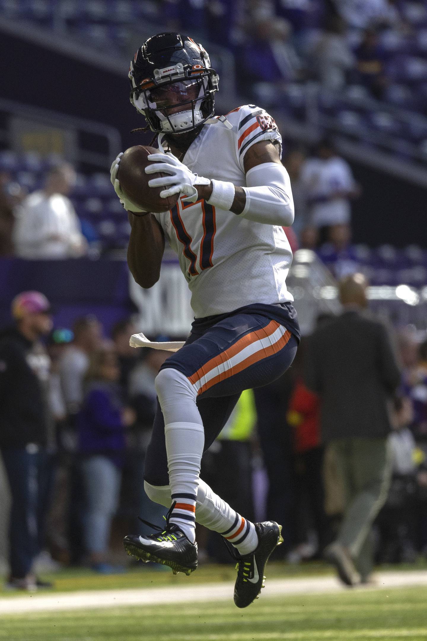Bears wide receiver Ihmir Smith-Marsette warms up before the Week 5 game against the Vikings at U.S. Bank Stadium on Oct. 9, 2022.