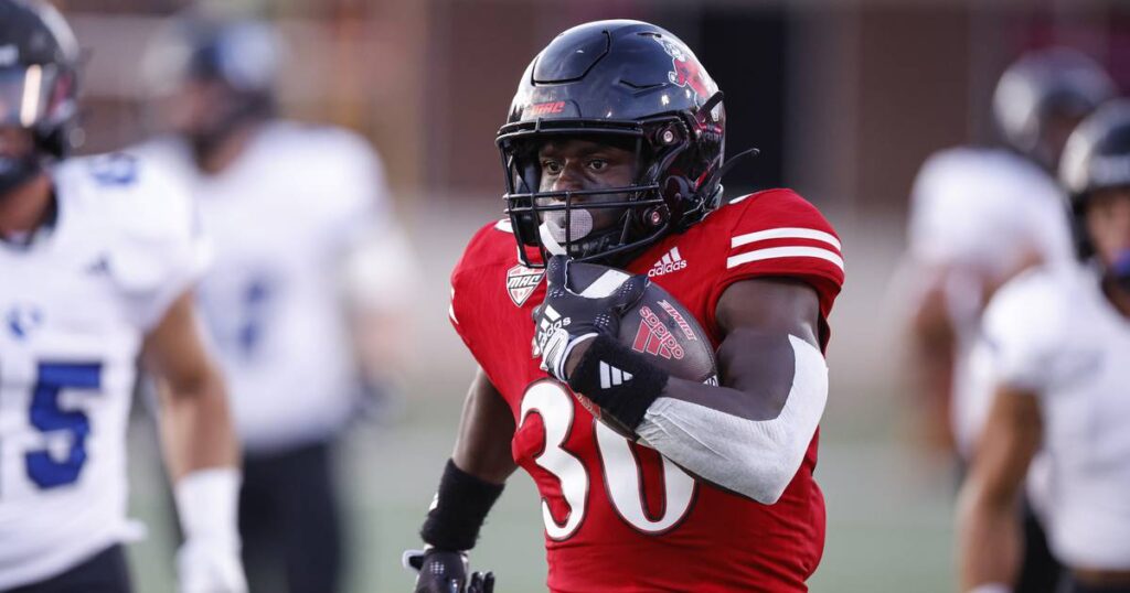 Northern Illinois runs over Eastern Michigan 39-10 behind Harrison Waylee’s 158-yard day