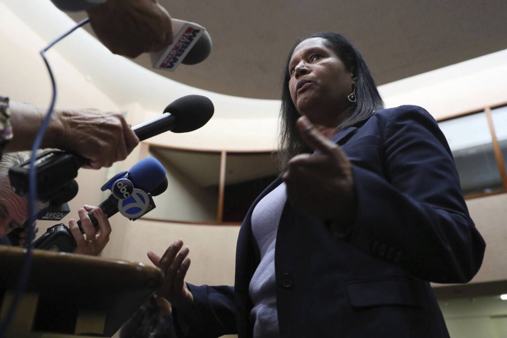 Chicago mayoral hopeful calls for a ‘reserve’ of 1,000 retired police officers and use of drones to track fleeing suspects and reduce car chases