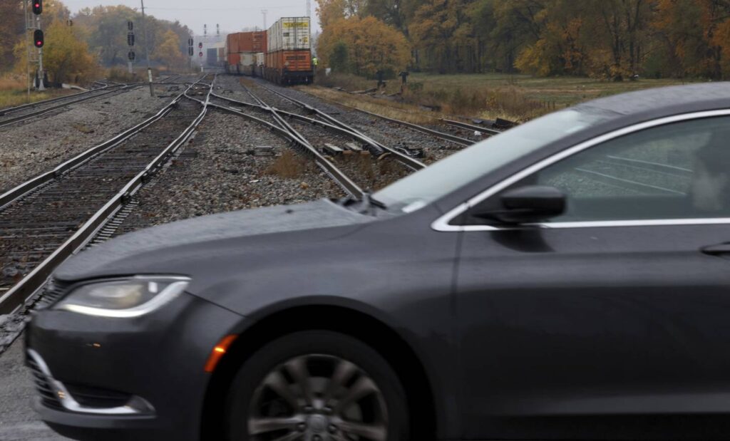 Construction beginning on South Side railroad project intended to reduce freight, Metra and traffic delays