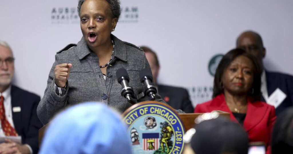 Lightfoot proposes yearly pay hikes for mayor tied to inflation, with 5% cap on annual salary increases