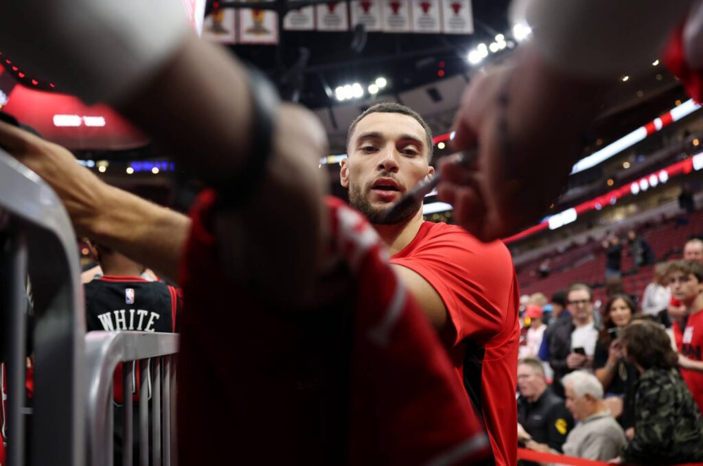 Zach LaVine to miss the Chicago Bulls season opener tonight against the Miami Heat