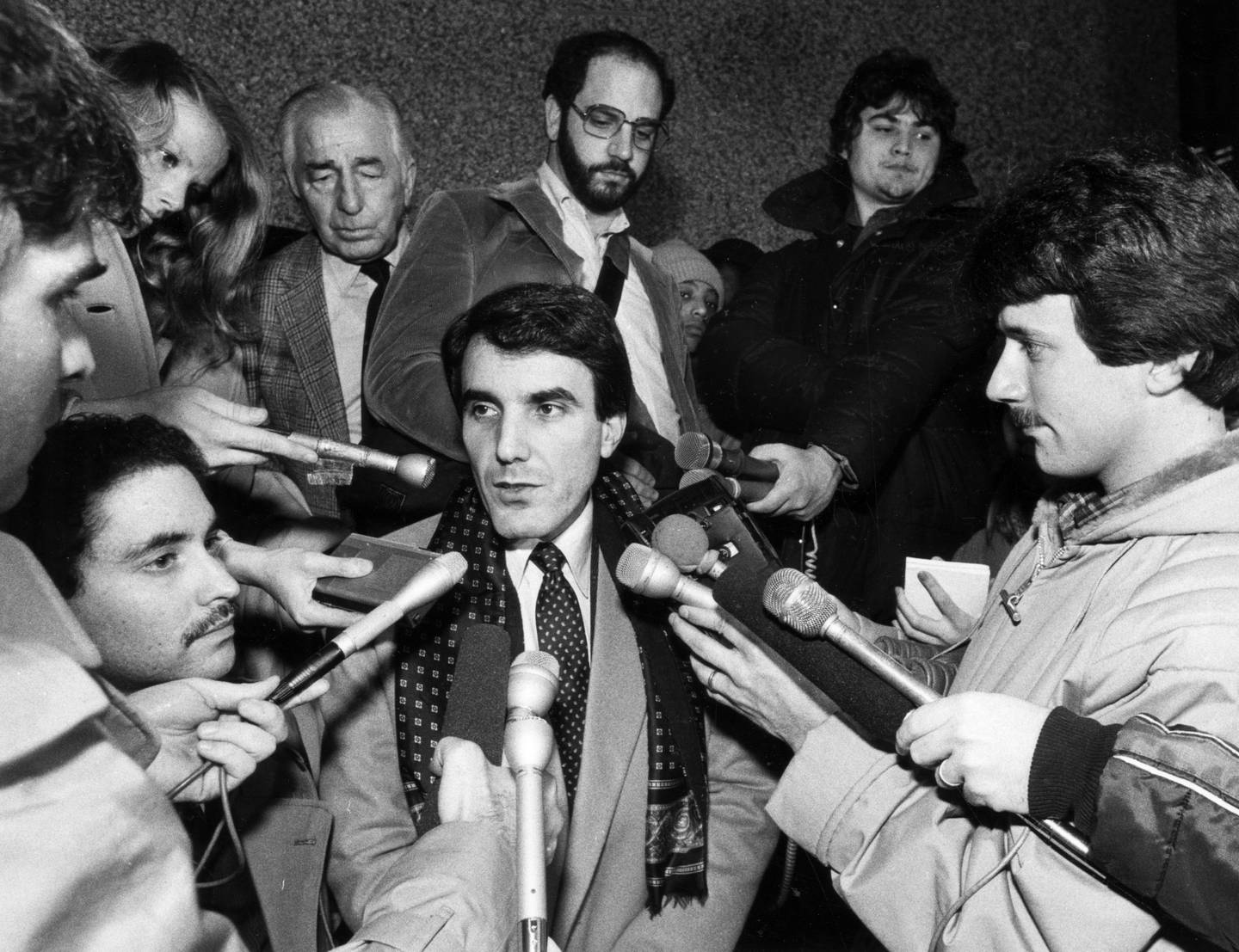 Michael Monico, an attorney for James Lewis, speaks with reporters at the Dirksen Federal Building on Dec. 28, 1982, the date of Lewis' first court appearance in Chicago.