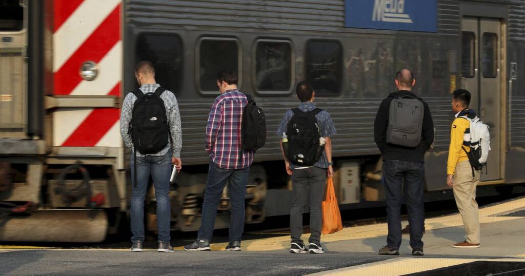 Metra proposes ending flat-rate monthly and daily pass pilot program, but board members push back