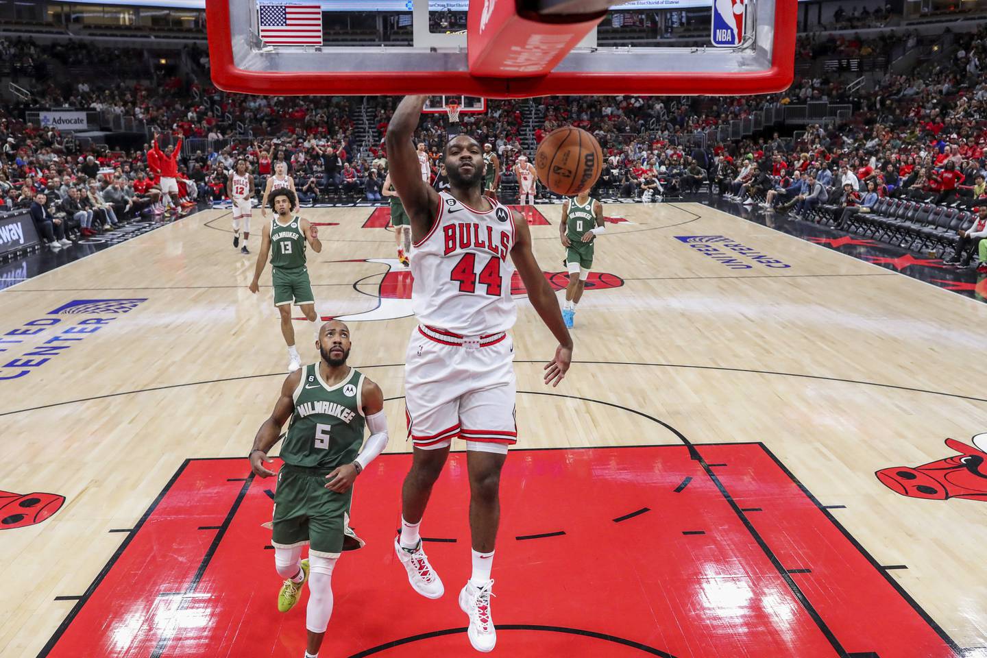Chicago Bulls forward Patrick Williams (44) dunks the ball during the second half of a preseason game against the Bucks on Tuesday at the United Center. 
