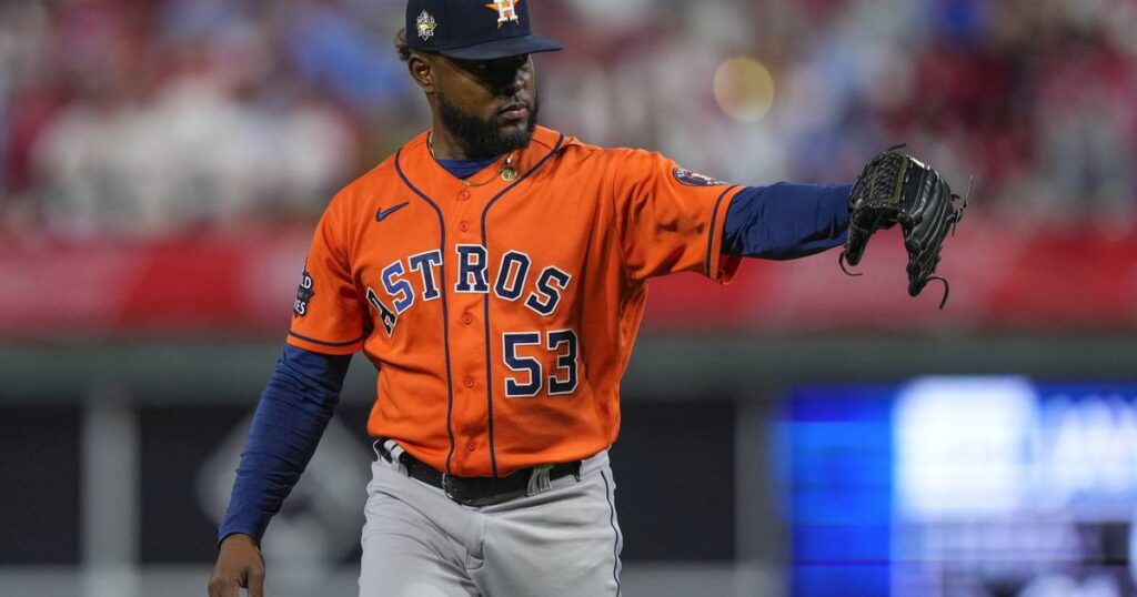 4 Houston Astros pitchers combine to throw the 2nd no-hitter in World Series history, evening the series 2-2