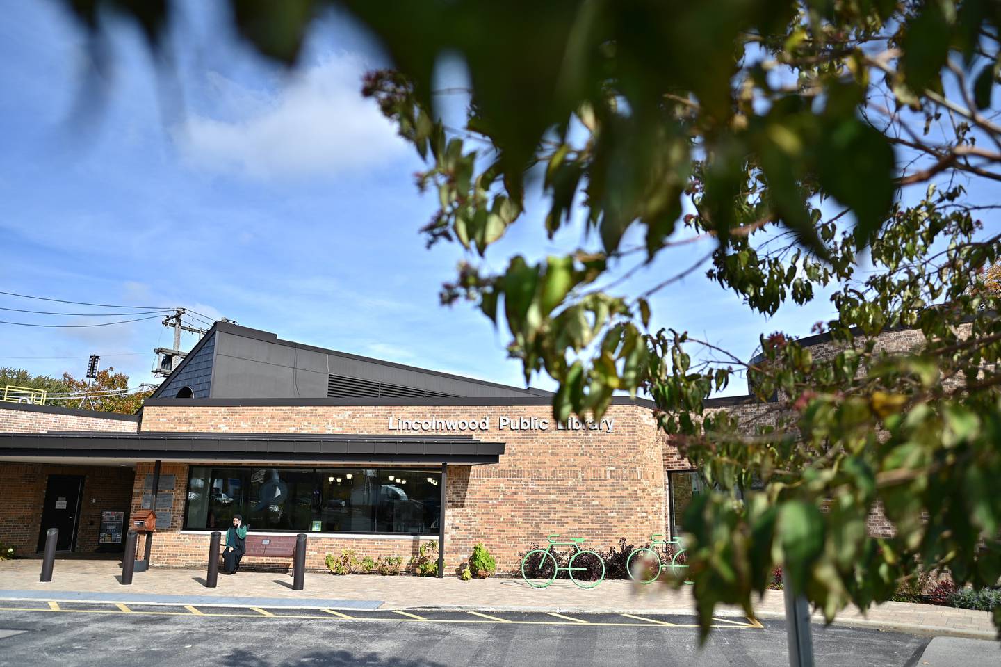 Lincolnwood Public Library is seen on Oct. 27, 2022.