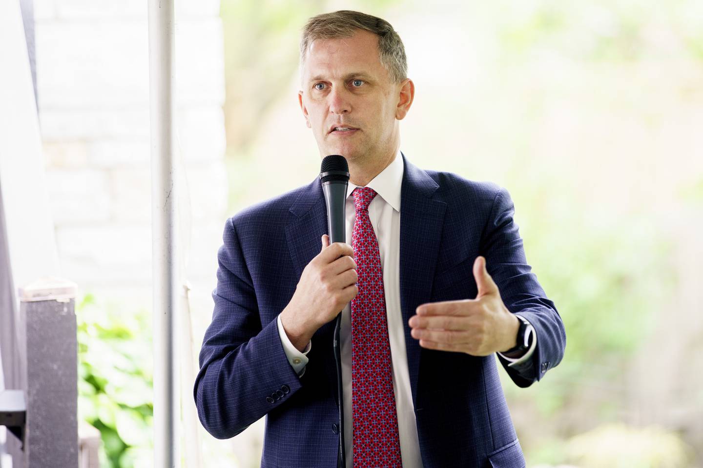 U.S. Reps. Sean Casten talks with local voters during a community event on May 22, 2022 in Western Springs.