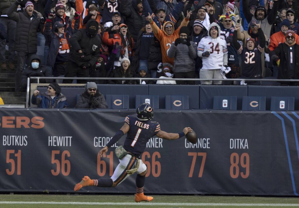 An explosive offense and a defense that can’t stop anyone? Brad Biggs’ 10 thoughts on the new Chicago Bears identity in their Week 10 loss.