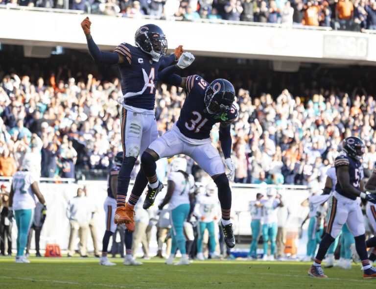 Chicago Bears defense can’t stop Tyreek Hill and Jaylen Waddle early in a 35-32 loss. ‘Not good enough,’ CB Jaylon Johnson says.