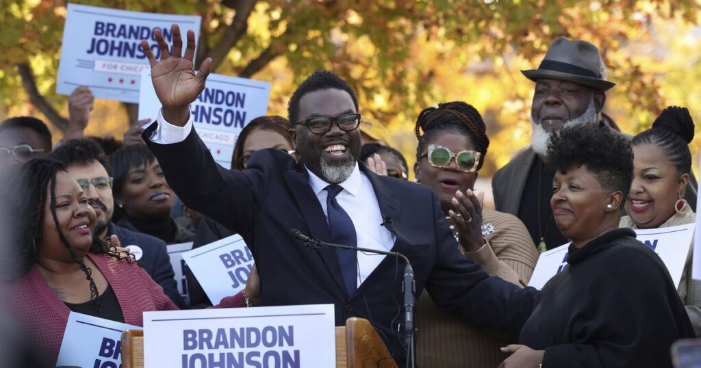 Brandon Johnson lands another big union endorsement for Chicago mayor