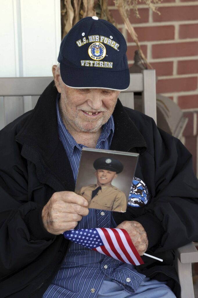 Oak Lawn veterans get a special message via a visit from schoolchildren armed with chalk and love