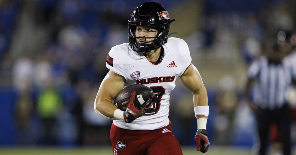 Northern Illinois falls to 2-7 with a 35-22 home loss to Central Michigan