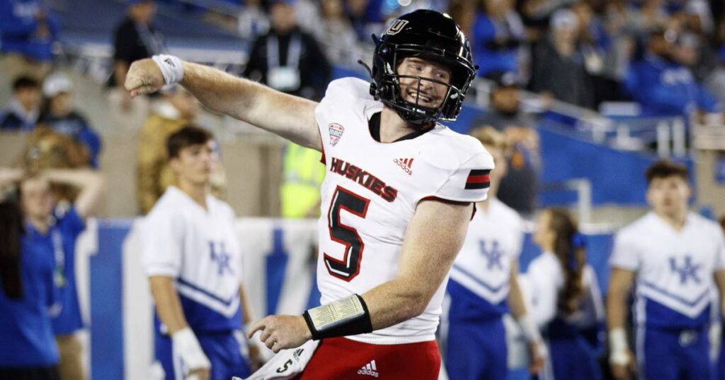 Justin Lynch’s late touchdown run gives Northern Illinois a 24-21 victory over Western Michigan