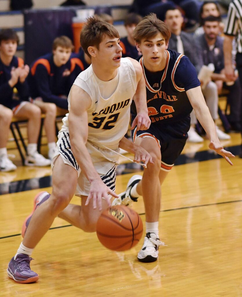 Neuqua Valley’s Luke Kinkade isn’t just a great 3-point shooter anymore. He still hits those, though. ‘Such a difficult cover.’
