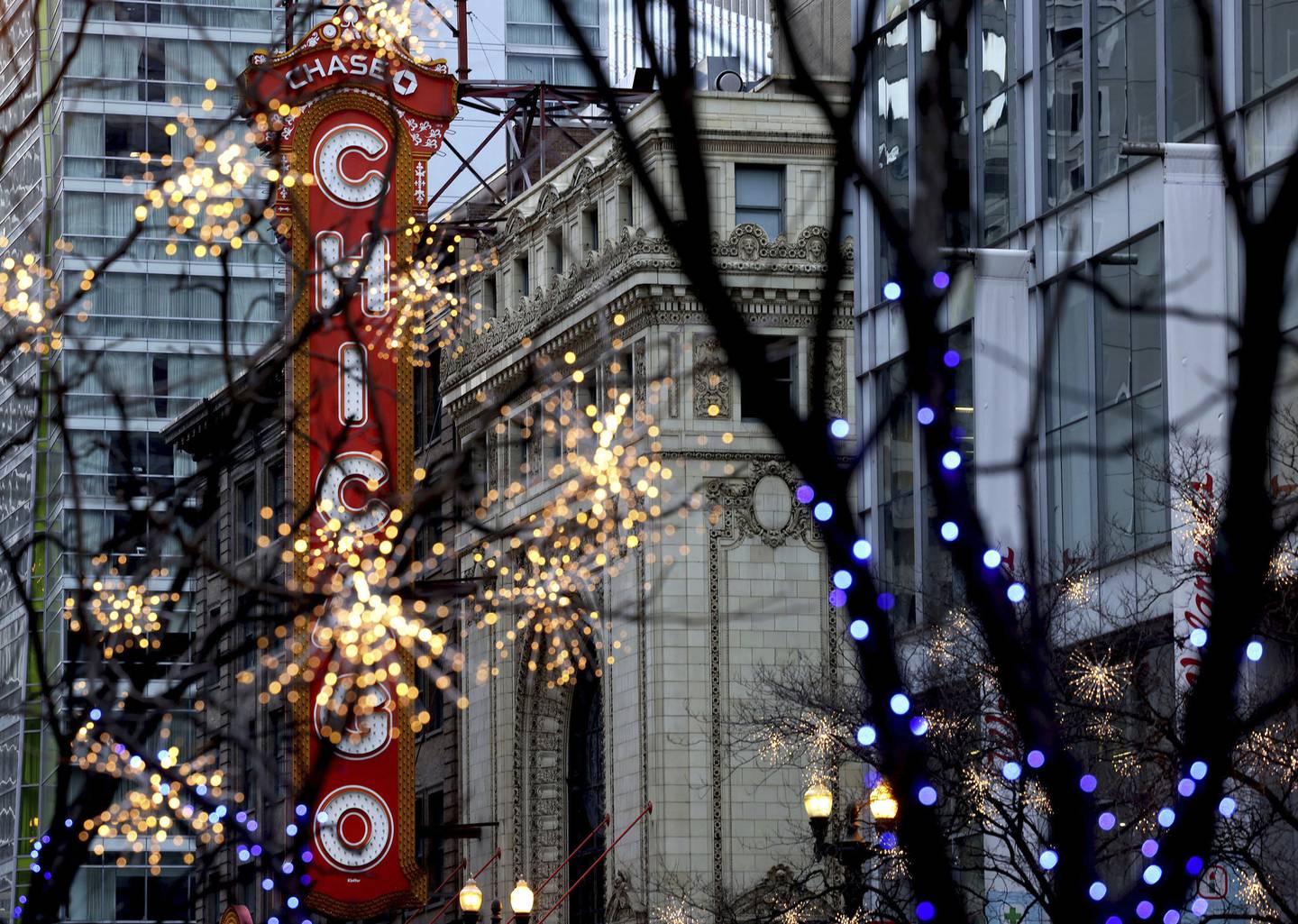 Chicago Theatre and Christmas lights galore at State Street on Dec. 8, 2022.  