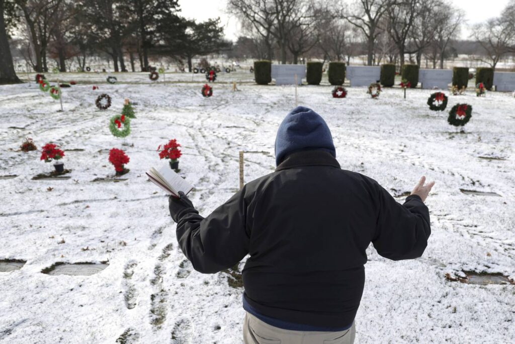 Winter storm watch in effect in Chicagoland until late Friday night