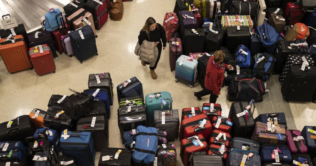 Southwest could return to full operations by the weekend; travelers will get reimbursed for ‘reasonable’ expenses, Chicago officials say