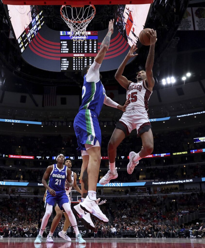 As injuries pile up for the Chicago Bulls, is it time to give rookie Dalen Terry more minutes?