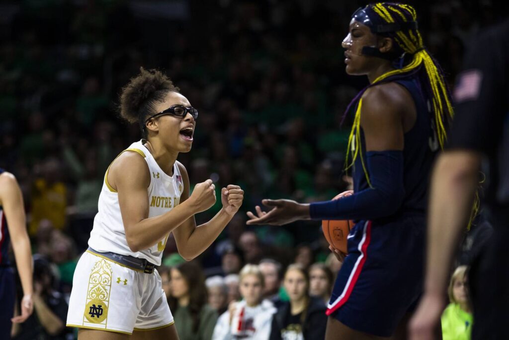 Azzi Fudd exits early as No. 3 UConn women’s basketball suffers first loss of the season, 74-60 at No. 7 Notre Dame