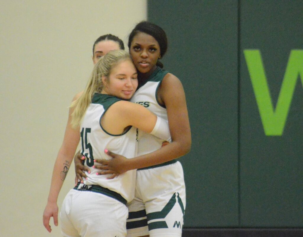 Oak Lawn’s Reagan Cameron, Moraine Valley’s leading scorer in basketball, is going to nationals in tennis. ‘I had never even picked up a racket.’