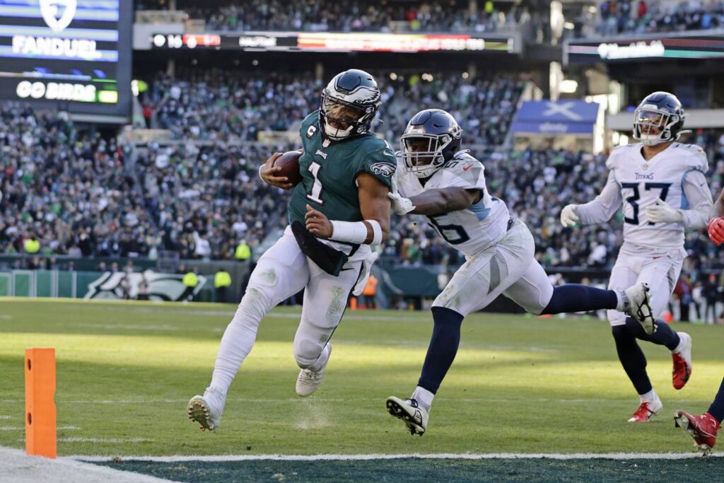 5 things to watch in Sunday’s Chicago Bears-Philadelphia Eagles game at Soldier Field, plus our Week 15 predictions