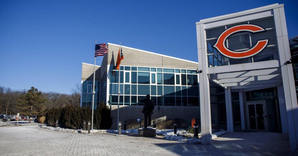 Ticking package at Chicago Bears’ Halas Hall prompts hourlong lockdown