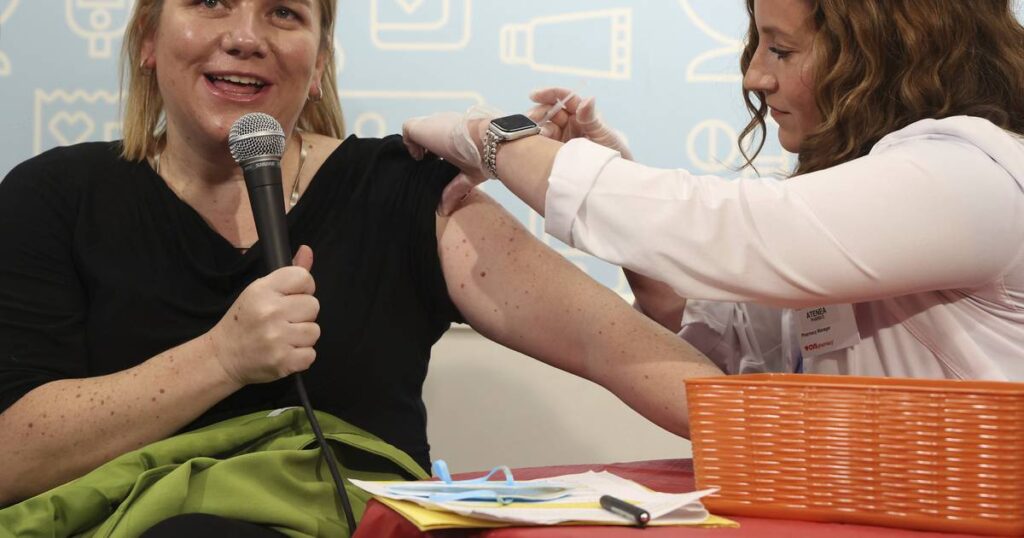 Chicago will soon return to high COVID levels, city’s top doctor says — and an indoor mask advisory could follow