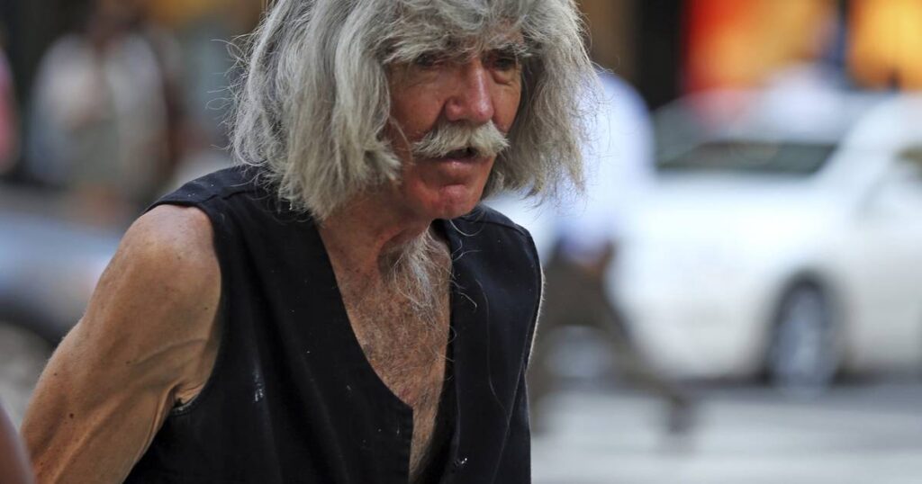 Chicago’s ‘Walking Man’ dies at 75 after suffering severe burns in May gasoline attack