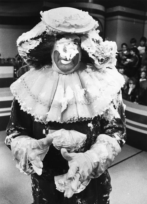 A giant pie fight skit ended the last Bozo Show on April 4, 1984. 