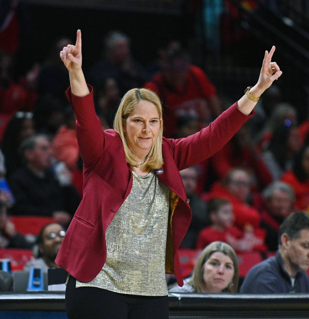 “It’s a great blend, because you have new players that are hungry who have never been in the tournament,” Maryland women's basketball coach Brenda Frese said of this year's team, drawing a comparison to her youthful 2006 national champions.
