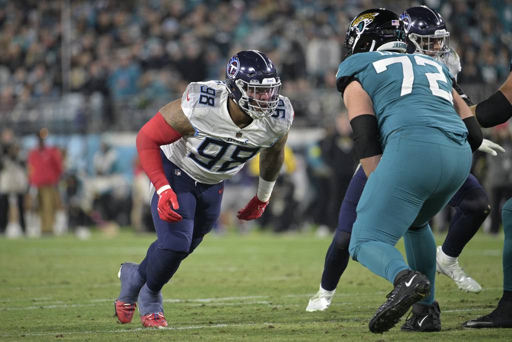 Titans defensive tackle Jeffery Simmons) follows a play during the second half of a game against the Jaguars on Jan. 7, 2023.
