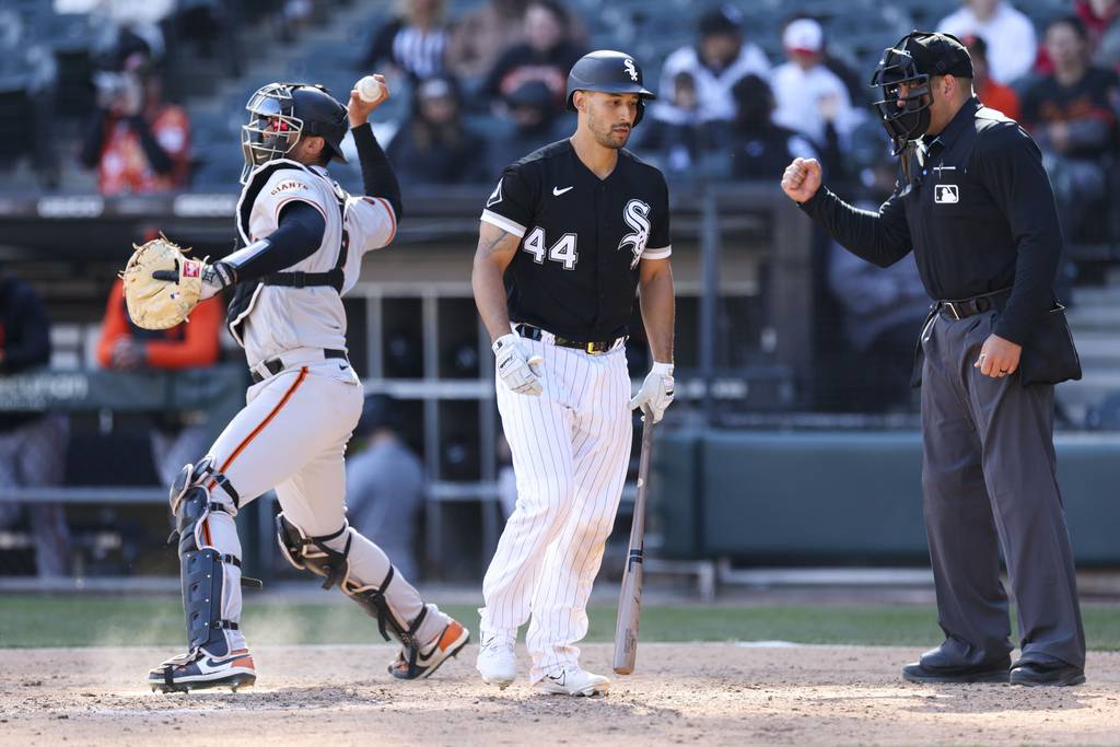 White Sox catcher Seby Zavala strikes out during the eighth inning against the Giants on Thursday at Guaranteed Rate Field. 