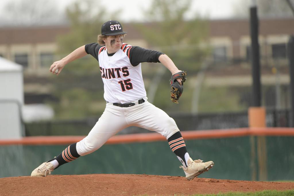 Two-way standout Seth Winkler eyes an encore for St. Charles East. By changing everything. ‘There’s a lot I can do.’