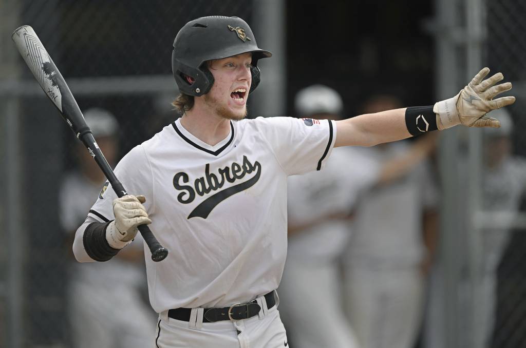 Streamwood's Nick Weaver (5) reacts at the plate against Bartlett during an Upstate Eight Conference game at Streamwood on Friday, May 20, 2022.