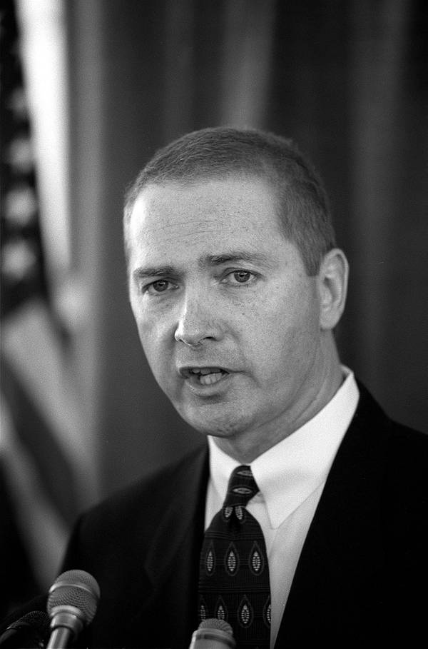 Illinois Attorney General Jim Ryan announces his campaign for re-election on Nov. 10, 1997  