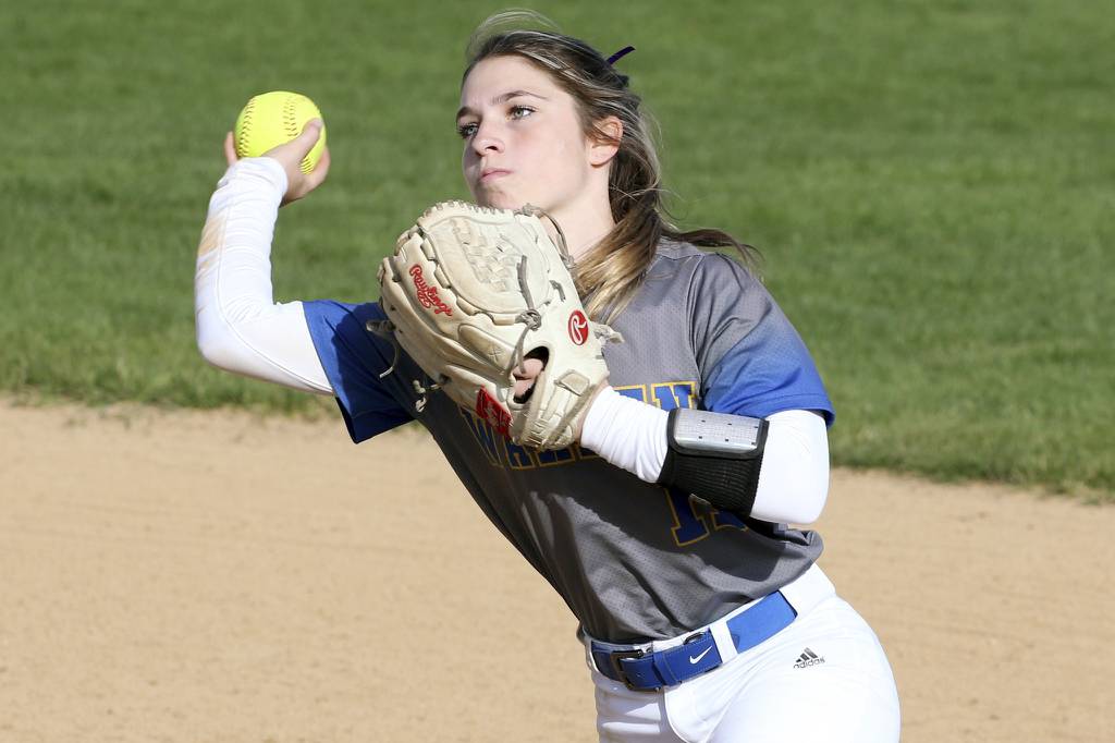 Nicolle Peter started for Warren as a freshman. A year later, a ‘hard decision’ made, she focuses on present.