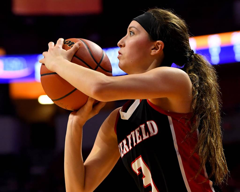 Deerfield’s Aubrey Galvan (3) goes for a 3-pointer against Lincoln during a Class 3A state semifinal game at Illinois State’s CEFCU Arena in Normal on Friday, March 3, 2023.