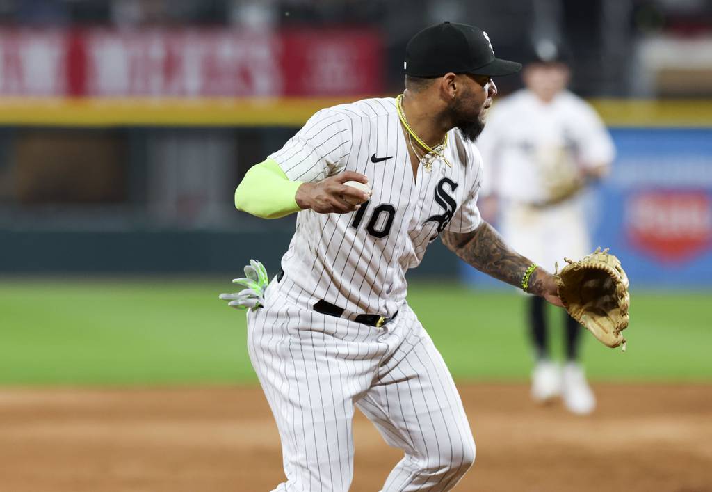 White Sox third baseman Yoán Moncada throws to first base against the Angels on May 30 at Guaranteed Rate Field. 