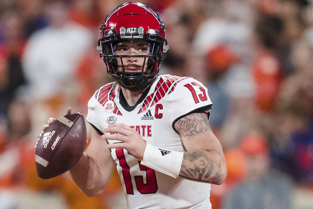 North Carolina State quarterback Devin Leary plays against Clemson on Oct. 1, 2022.