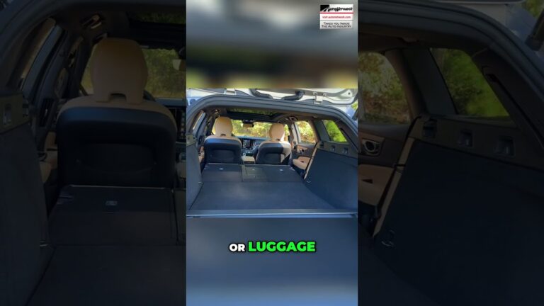 Unlocking Adventure: Hands-Free Liftgate and Versatile SUV Features!