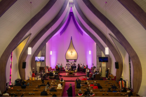 Congregants of Morning Star Baptist Church gather for a Sunday morning service, praise and worship and fellowship. Credit: Molly McElwain / Tulsa Flyer.