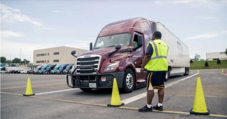 DeSantis Vetoes Inmate CDL Training Bill Despite Bipartisan Support