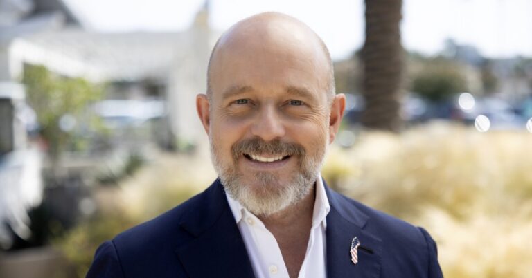 Gubernatorial Candidate Steve Hilton Blasts California New Tire Rules; Newsom Hits Back